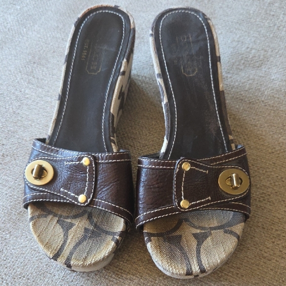 Brown Leather Women's Slide Sandals - Picture 1 of 5